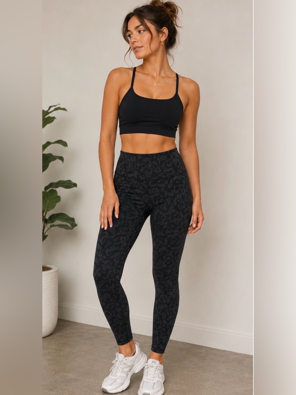 Lululemon Black Camo High Rise Leggings Size 8 Athletic Yoga Pants Womens